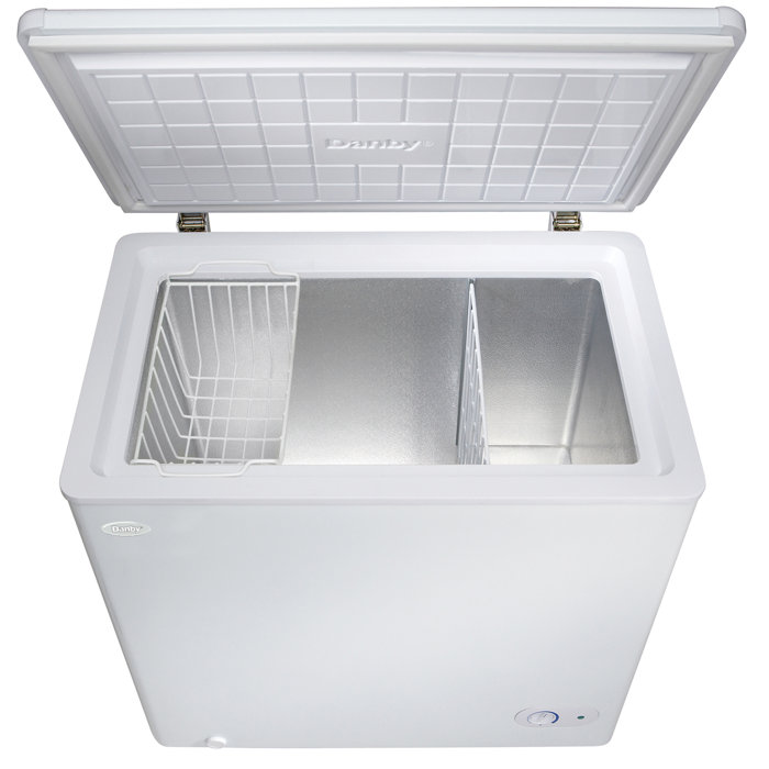 Danby 5.5 Cubic Feet Garage Ready Chest Freezer with Adjustable